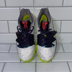 NIKE KYRIE V 5 Kobe MAMBA MENTALITY BASKETBALL SHOES GS 4Y & 5Y